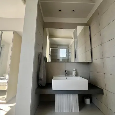 Stunning 2-br In A Luxury Complex Near The Beach! Paralimni