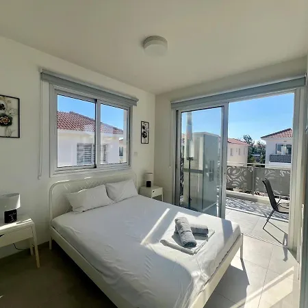 Apartament Stunning 2-br In A Luxury Complex Near The Beach! *
