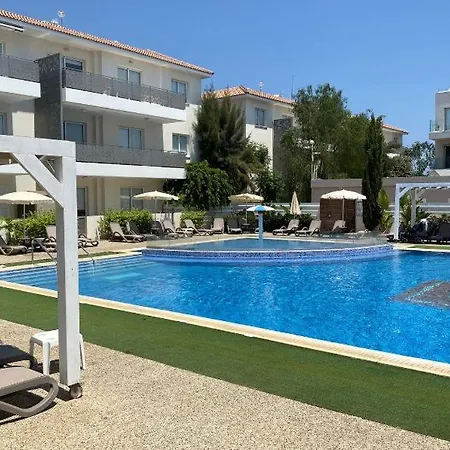 Stunning 2-br In A Luxury Complex Near The Beach! Apartament